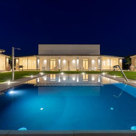 Dimora Fraschi Aparthotel Casarano Bagian luar foto