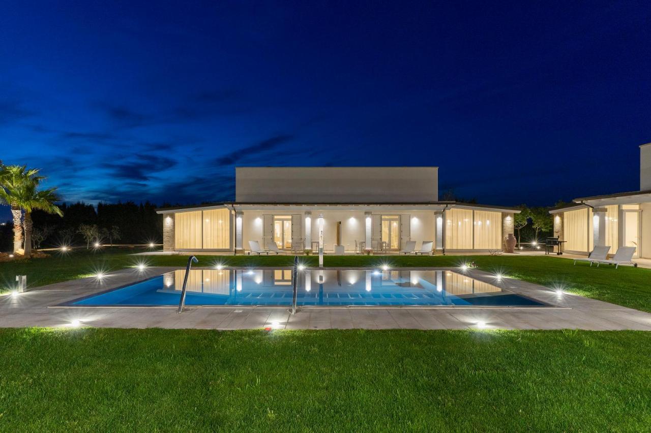 Dimora Fraschi Aparthotel Casarano Bagian luar foto