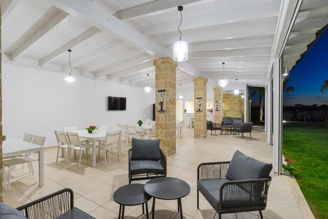 Dimora Fraschi Aparthotel Casarano Bagian luar foto